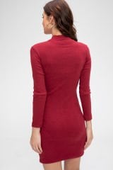 Kadın Bordo Kaşkorse Balıkçı Yaka Uzun Kollu Bodycon Mini Elbise – Şık, Rahat ve 4 Mevsim