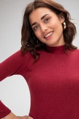 Kadın Bordo Kaşkorse Balıkçı Yaka Uzun Kollu Bodycon Mini Elbise – Şık, Rahat ve 4 Mevsim