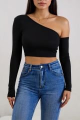 Kadın Siyah Tek Omuz Detaylı Uzun Kol Crop Top Bluz – Şık, Rahat ve Kolay Kombinlenebilir