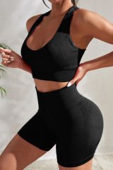 Kadın Siyah Yüksek Bel Çapraz Sırt Detaylı Şortlu Gecelik Takım – Modern, Konforlu ve Günlük Kombinlere Uygun