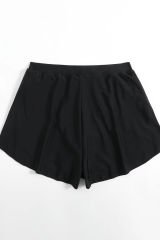 Kadın Siyah Yırtmaçlı Etek Görünümlü Şık Deniz Şortu – Modern ve Şık Tasarım