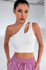 Kadın Beyaz Tek Omuz Cut Out Detaylı Crop Top Bluz – Şık, Rahat ve Kolay Kombinlenebilir
