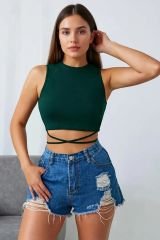 Kadın Yeşil Çapraz Bağlamalı Crop Top Büstiyer – Modern ve Şık Tasarım