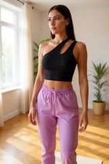 Kadın Siyah Tek Omuz Cut Out Detaylı Crop Top Bluz – Şık, Rahat ve Kolay Kombinlenebilir
