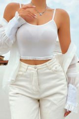 Kadın Beyaz Alt-üst Dantel Detaylı Şortlu Şık Gecelik Takım – Modern, Konforlu ve Günlük Kombinlere Uygun