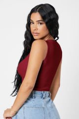 Kadın Bordo Kare Yaka Crop Top Bluz – Şık, Rahat ve Kolay Kombinlenebilir