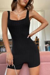 Kadın Siyah Kalın Askılı Şortlu Kaşkorse Tulum Gecelik – Modern ve Şık Tasarım