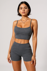 Kadın Antrasit Gri Şortlu Kaşkorse Gecelik Takım – Modern, Konforlu ve Günlük Kombinlere Uygun