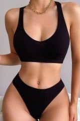 Kadın Siyah Desteksiz Seamless Tangalı İç Çamaşır Takımı – Modern, Konforlu