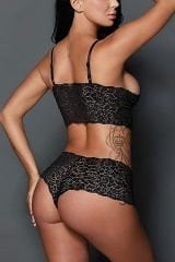 Kadın Siyah Şortlu Dantelli Bralet Takımı – Modern, Konforlu ve Günlük Kombinlere Uygun