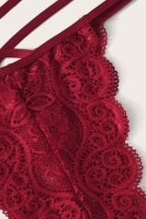 Kadın Bordo Dantel Sütyen Külot Takımı – Modern, Konforlu ve Günlük Kombinlere Uygun