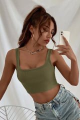 Kadın Haki Yeşili Kalın Askılı Crop Top Büstiyer – Modern ve Şık Tasarım