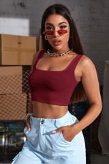 Kadın Bordo Kalın Askılı Crop Top Büstiyer – Modern ve Şık Tasarım