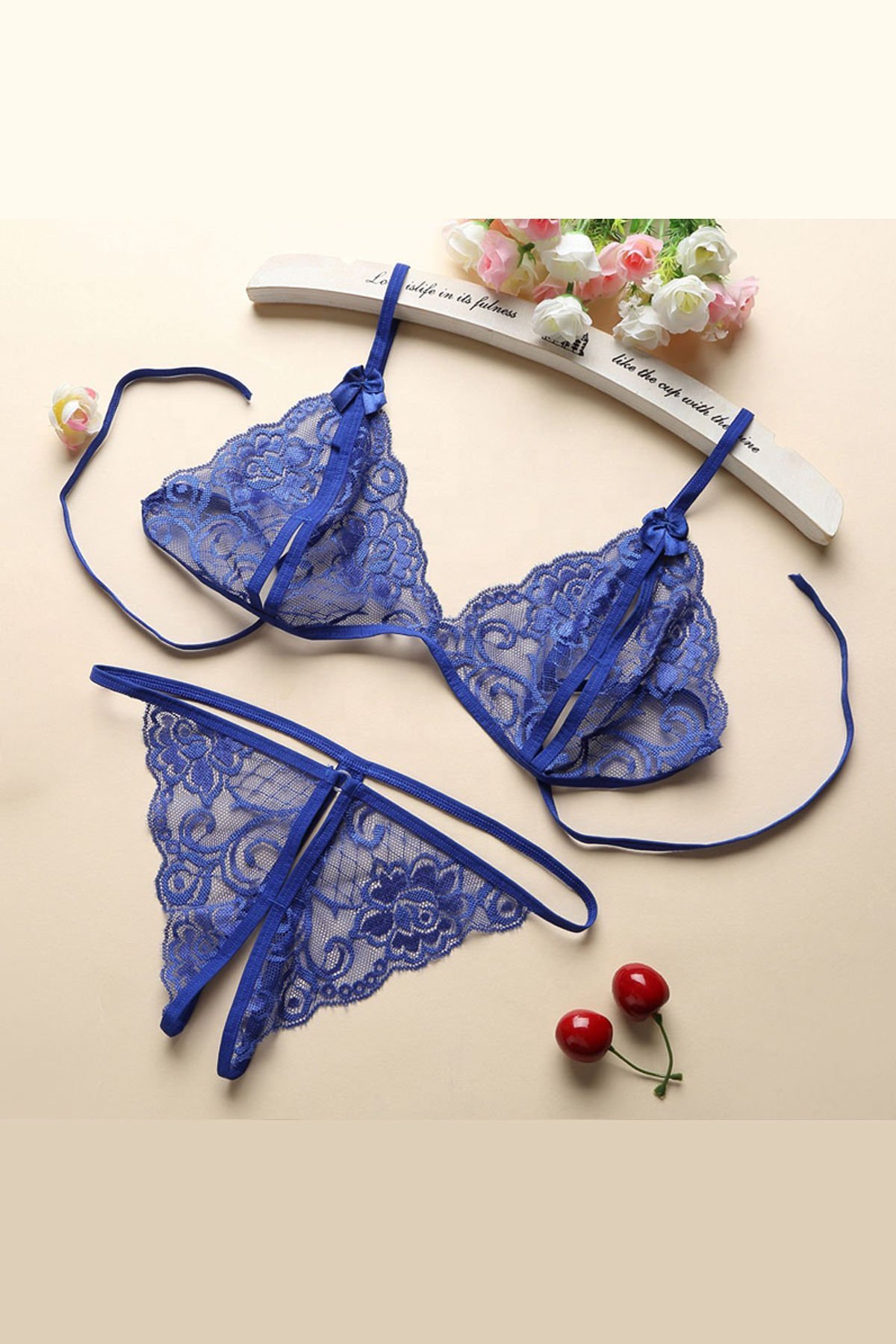 Kadın Mavi Dantelli Sütyen Külot Takımı – Modern, Konforlu ve Günlük Kombinlere Uygun