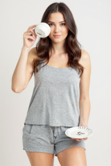Kadın Gri Şortlu Penye Gecelik Takımı – Modern, Konforlu ve Günlük Kombinlere Uygun