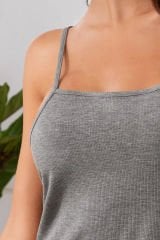 Kadın Gri Ip Askılı Penye Gecelik – Modern ve Şık Tasarım