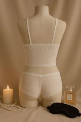 Kadın Beyaz Dantel Bralet Şort Takımı – Romantik ve Zarif İç Giyim
