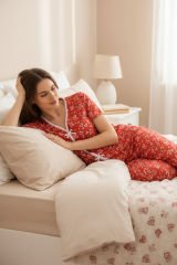 Kadın Turuncu Kalp Desenli Fiyonklu Kısa Kollu Uzun Pijama Takımı