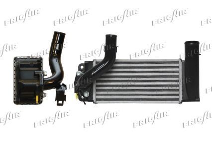 TOYOTA AURİS, COROLLA İNTERCOOLER 2007 MODEL SONRASI D4D ARAÇLARDA UYUMLUDUR. ORJİNAL NO: 17900-0N040
