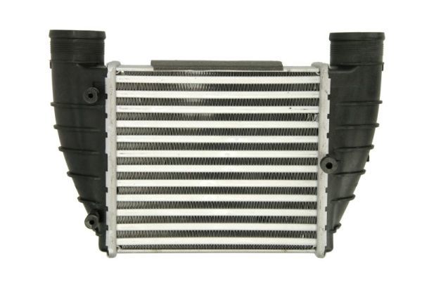 Audi A4 İntercooler. 2000 model sonrası klimalı araçlarda uyumludur. Orjinal no:8E0145806M