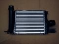 Dacıa Logan, Sandero, Duster, Renault Captur, Clio İnetrcooler Radyatörü 1.5 dci  Motor 2013 Model Sonrası Araçlara Uyumludur. Orjinal No:144965154R
