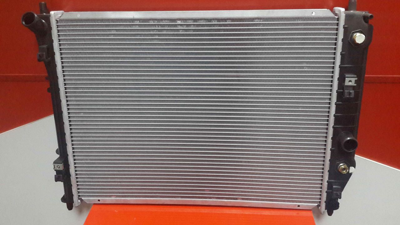 CHEVROLET CORVETTE RADYATÖR 6.0 MOTOR 2005-2008 MODEL ARASI ARAÇLARA UYUMLUDUR ORJİNAL NO :