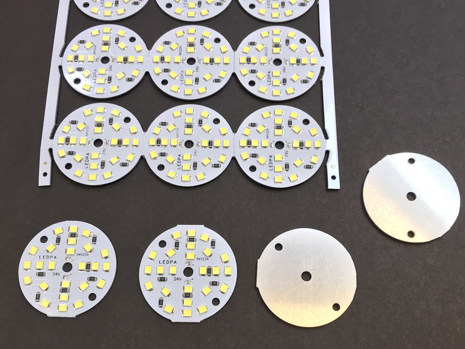 541224 - 24V 5W LED , 24 LEDLİ 6500K BEYAZ ÇAP 4CM