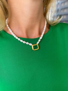 Pearl Kelly Necklace