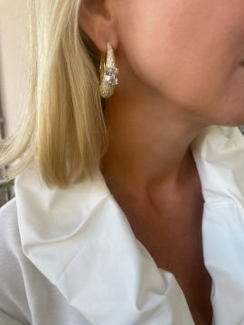 Vanna Hoops