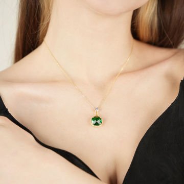 Elara Necklace