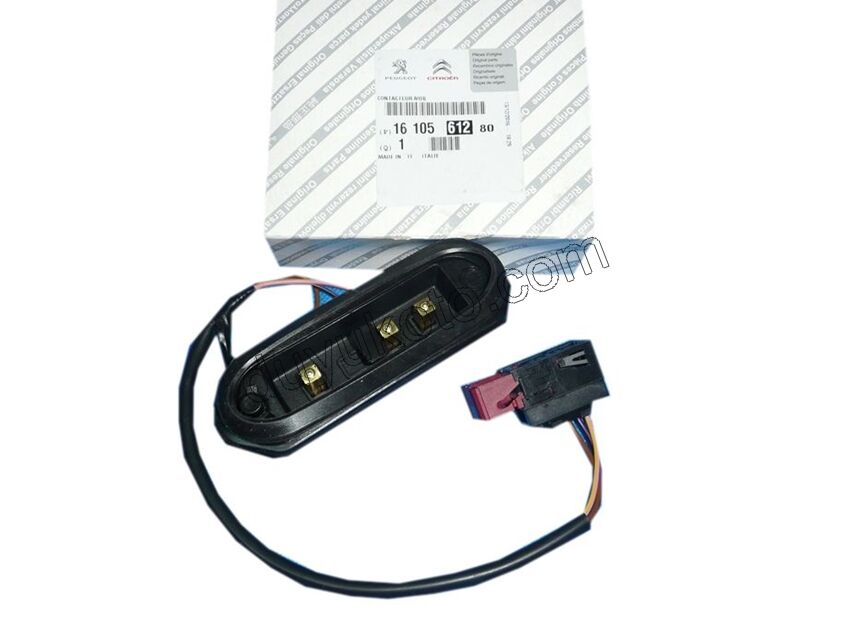 Sürgülü Kapı Sensörü (Lamba Şarteli)   BXR3 (ERKEK) 3PIN