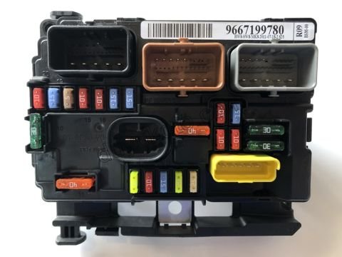 SIGORTA KUTUSU MOTOR ICI P207 C3 C3 DS3