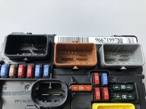 Motor İçi Sigorta Kutusu P207 C3 C3 DS3