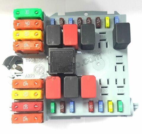 Motor İçi Sigorta Kutusu  BXR31 DCT31 SIS+ Klimasız