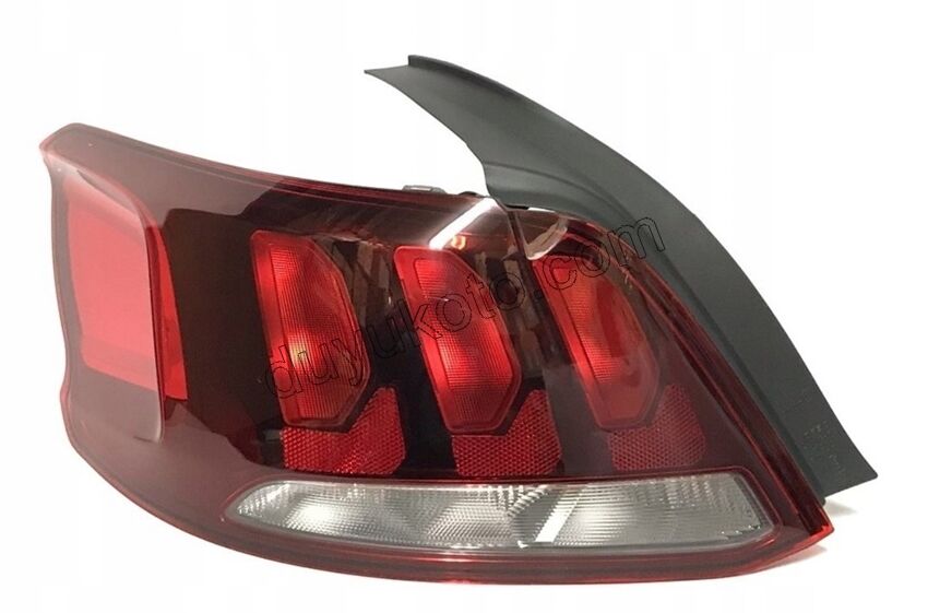 Peugeot 301 Stop Lambası Sol 2017/2021