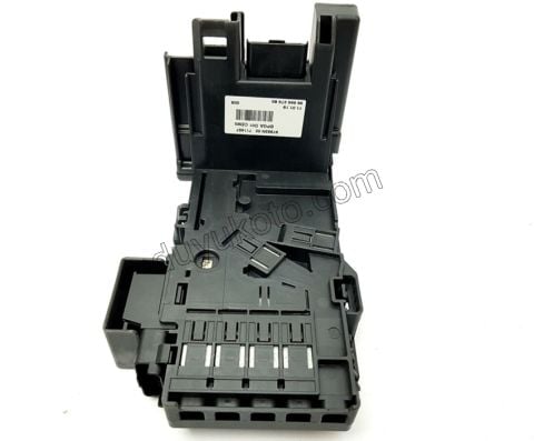 SIGORTA KUTU AKU USTU MOTOR ICI 1.6HDİ Euro5 P3081 P30081 P50081RCZ KAPAK