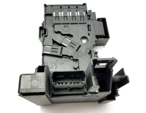 SIGORTA KUTU AKU USTU MOTOR ICI 1.6HDİ Euro5 P3081 P30081 P50081RCZ KAPAK