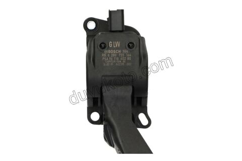 PEDAL GAZ C42