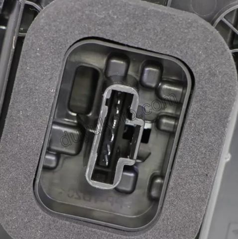 2019> Partner Rifter Stop Lambası Sol (Bagaj Tek Kapak Yukarı Açılır)