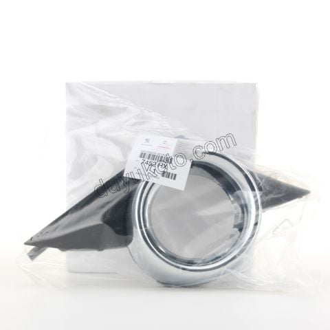 Sis Farı Çerçevesi Sağ EM P2071 Krom 2006>2009