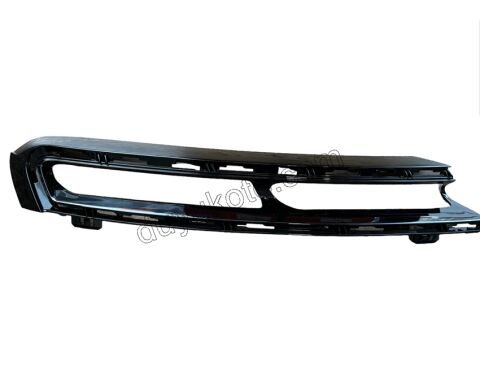 Citroen C5 Aircross Gündüz Far Çerçevesi Sağ ORTA BOLUK SIYAH KROM YOK 2019/2022