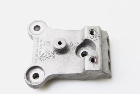 AYAK MOTOR KULAK BAGLAN BRAKETI 1.6HDİ Euro5 P301