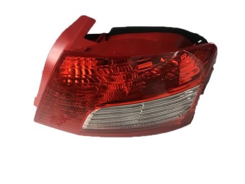 Peugeot 407 Stop Lambası Sağ 2008 Sonrası Şeffaf