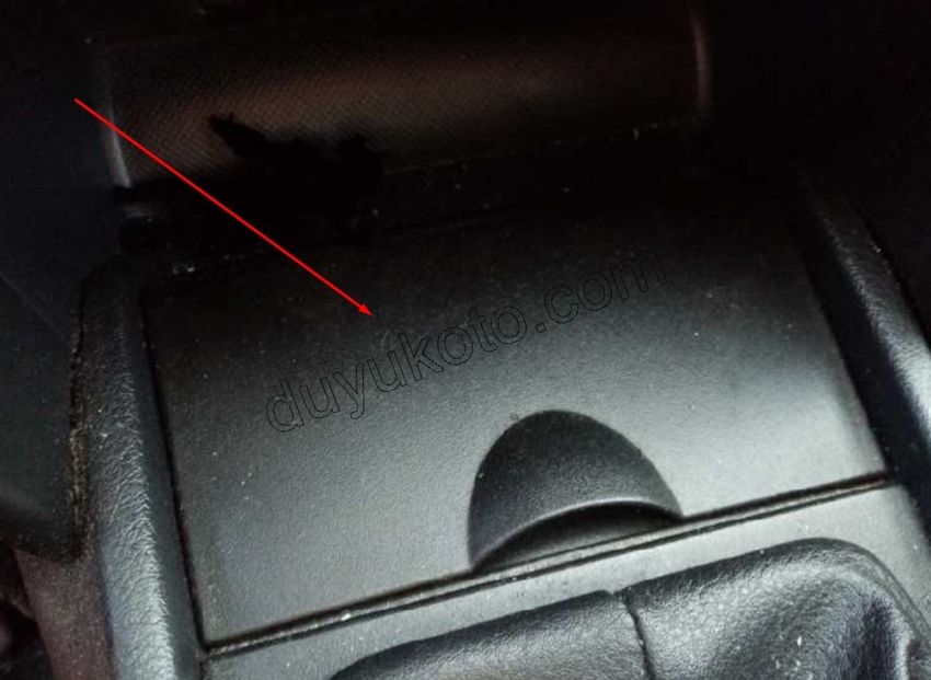 PEUGEOT 207 KÜL TABLASI KAPAĞI ÖN