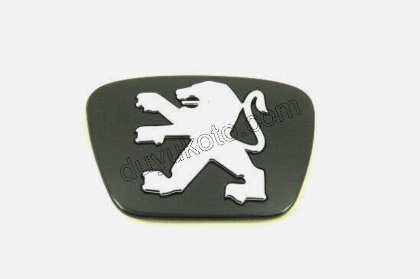 Bagaj Kapağı Armasıı P206 (PLAKA CITASI UZERI UFAK)