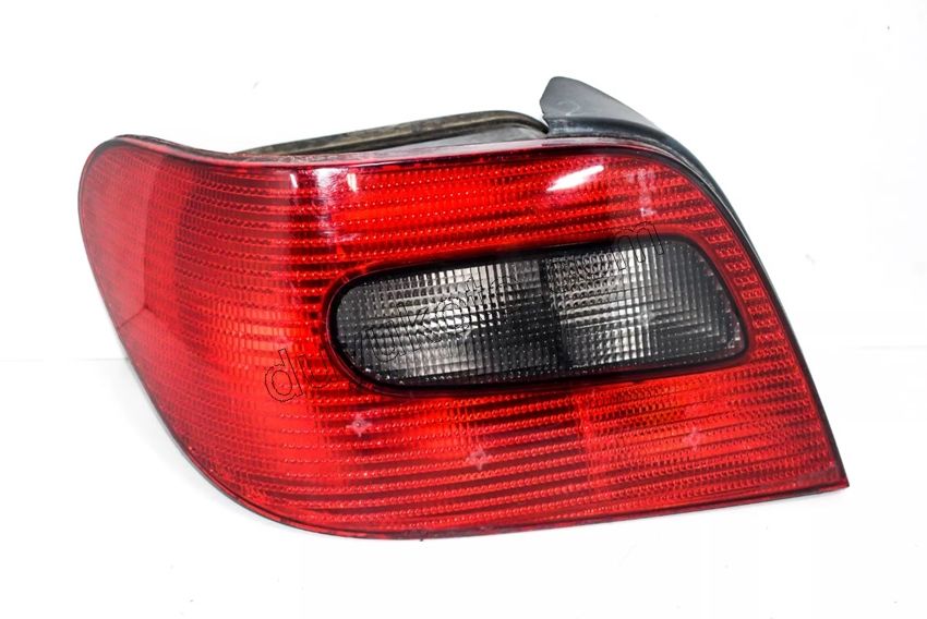 Citroen Xsara  Stop Lambası Sol 1998/2000  (Duysuz)