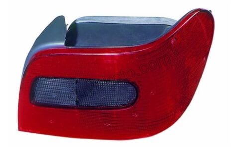 Citroen Xsara  Stop Lambası Sağ 1998/2000 (Duysuz)