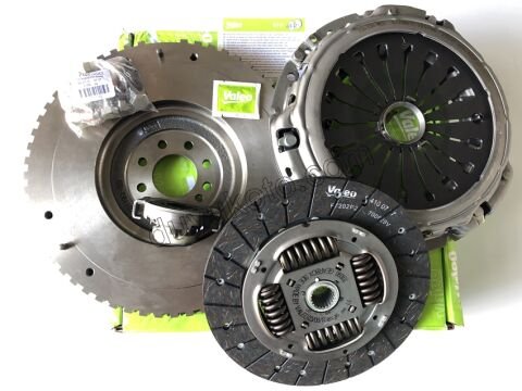 Debriyaj Seti P406 DW10 8V (0532.L0 DUZ VOLAN ICIN VALEO 835001 KIT ICIN )