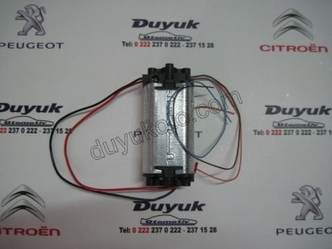 MOTOR KOLTUK ON L P406 P607 P807 C8 9425438C