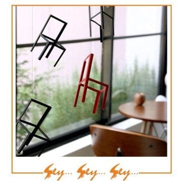 Flensted Mobiles - Flying Chairs - Sandalye Tasarımlı Modern Dekoratif Tavan Süsü